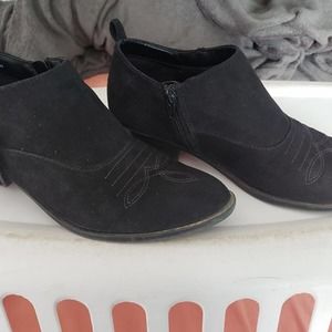 Black Booties by Arizona size 9 with fringe